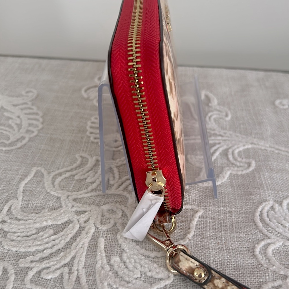 Michael Kors NWT Embossed Leather Large Travel Continental Wallet/Wristlet - Picture 7 of 16